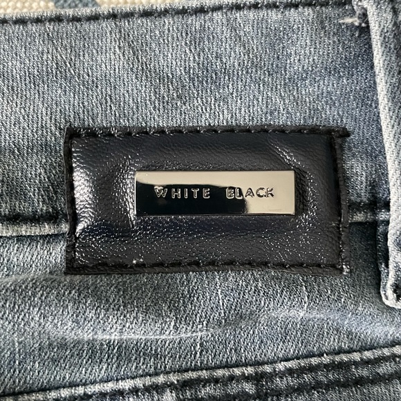 White House Black Market Jeans - The Skinny - Picture 5 of 6